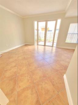 Picture of 8551 NW 141St Ter # 301, Miami Lakes, FL 33016