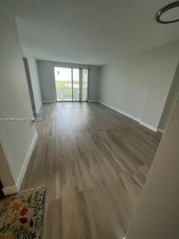Picture of 919 Hillcrest Dr # 611, Hollywood, FL 33021