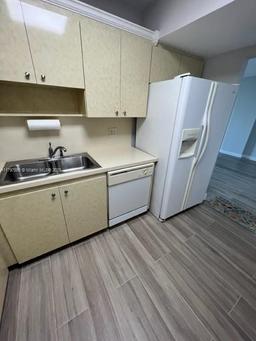 Picture of 919 Hillcrest Dr # 611, Hollywood, FL 33021