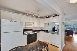 Picture of 455 Paradise Isle Blvd # 209, Hallandale Beach, FL 33009