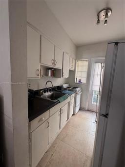 Picture of 635 8Th St # 103, Miami Beach, FL 33139