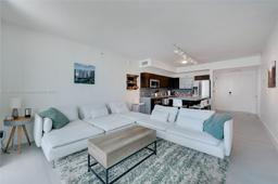Picture of 90 SW 3Rd St # 1514, Miami, FL 33130