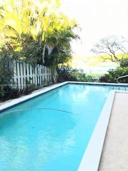Picture of 10135 SW 156Th Ave, Miami, FL 33196