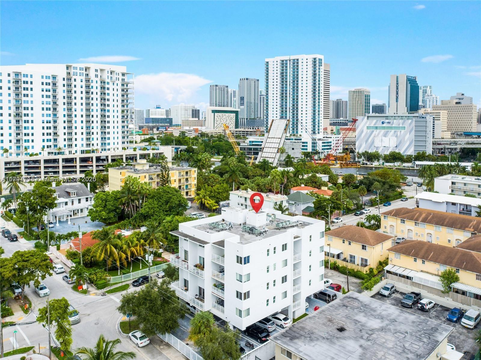 Picture of 498 SW 2Nd St # 2D, Miami, FL 33130