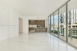 Picture of 17550 Collins Ave # 805, Sunny Isles Beach, FL 33160