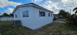 Picture of 2230 NW 175Th St, Miami Gardens, FL 33056