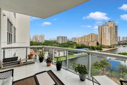 Picture of 3131 NE 188Th St # 1004, Aventura, FL 33180