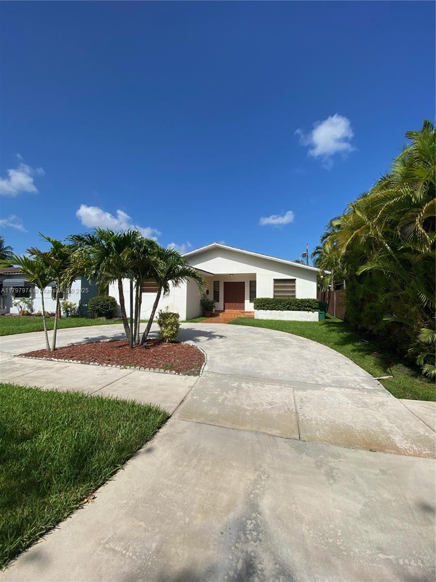 Picture of 3715 SW 60Th Pl, Miami, FL 33155