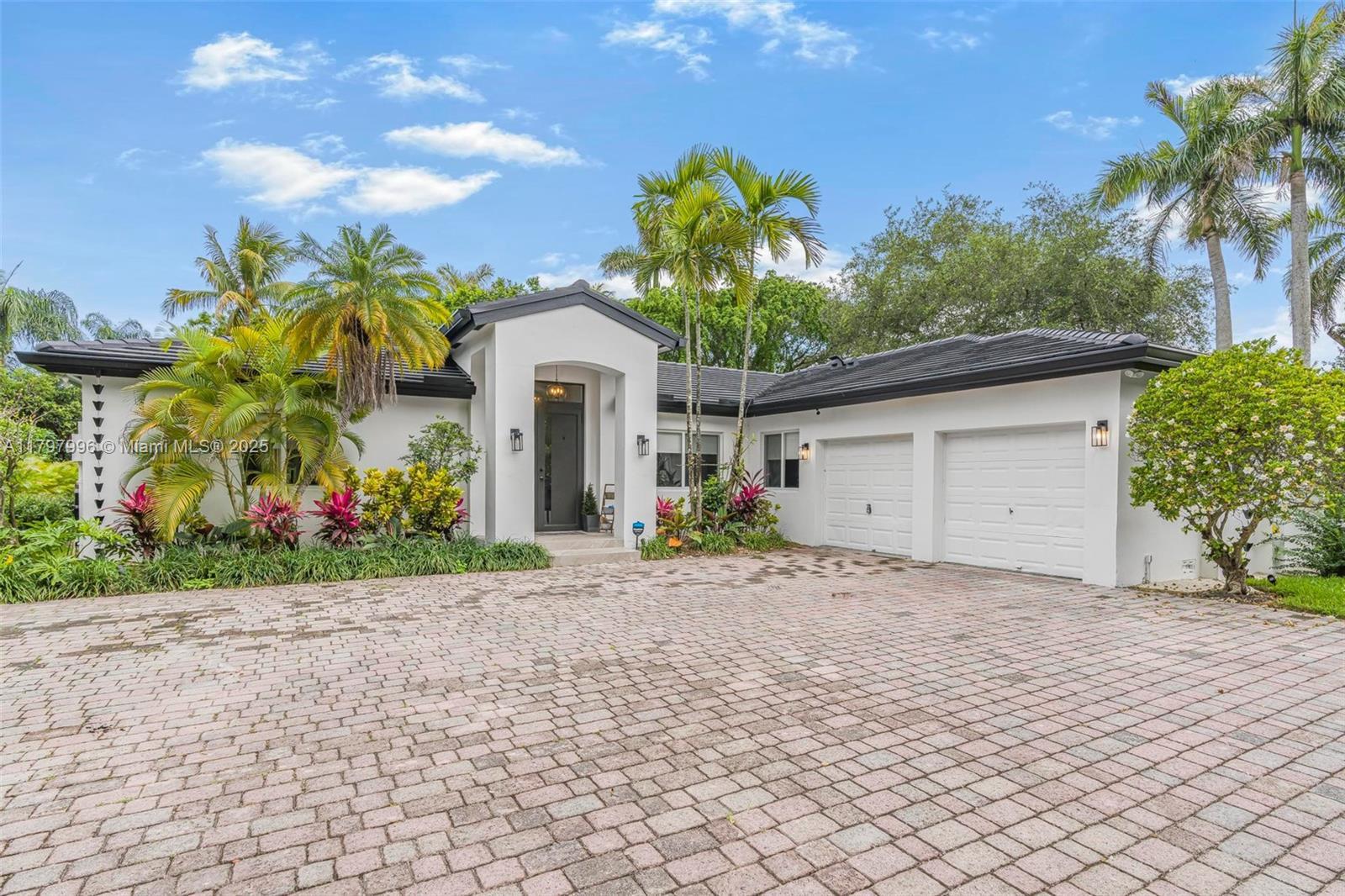 Picture of 7560 SW 144Th St, Palmetto Bay, FL 33158