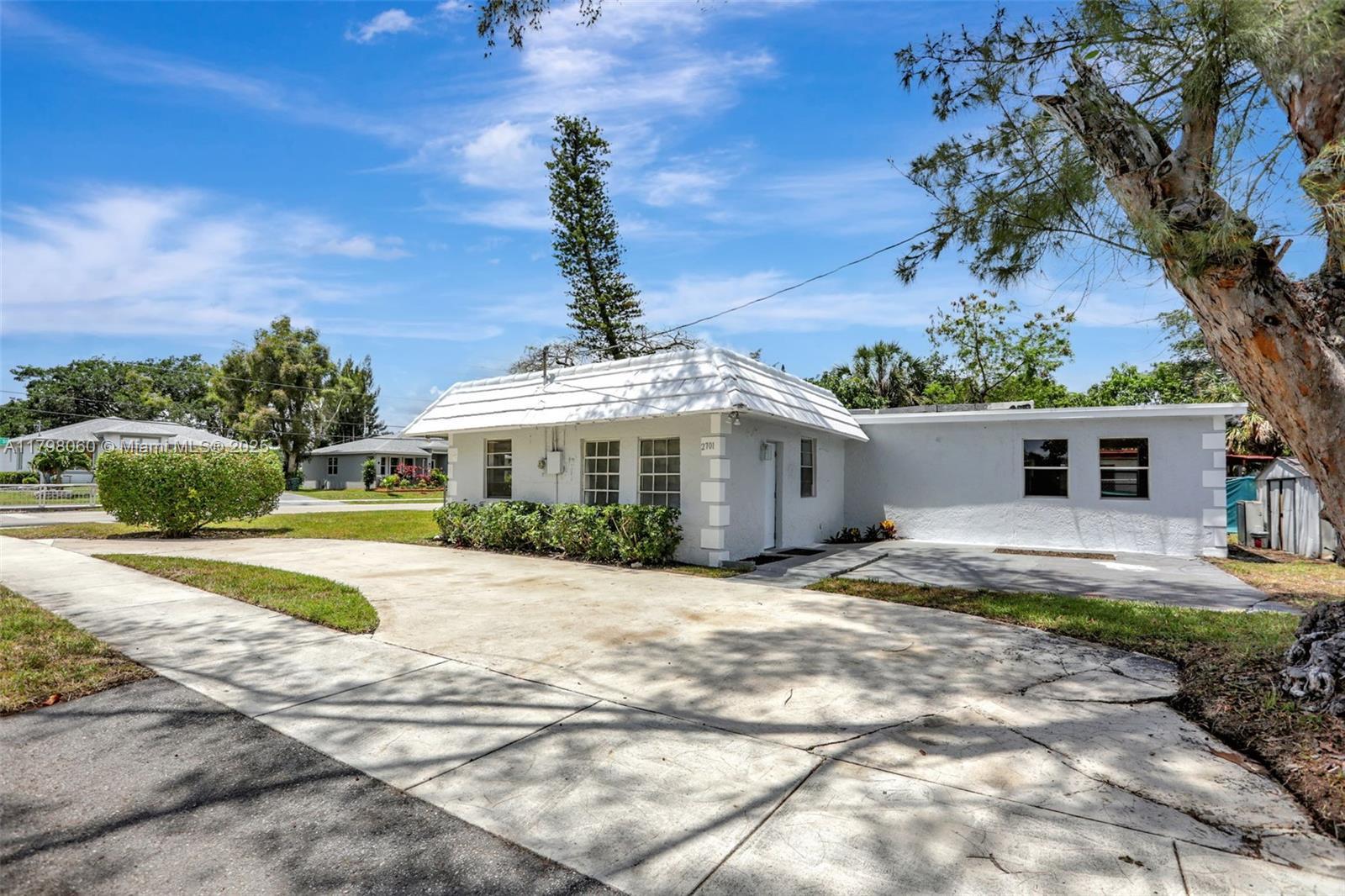 Picture of 2701 NW 18Th Ter, Oakland Park, FL 33311