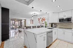 Picture of 421 NE 14Th Ave # 103, Hallandale Beach, FL 33009
