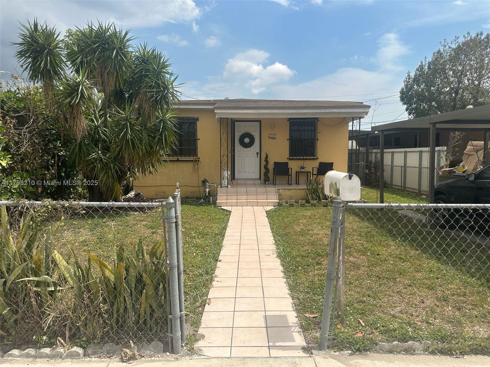 Picture of 4465 E 8Th Ln, Hialeah, FL 33013
