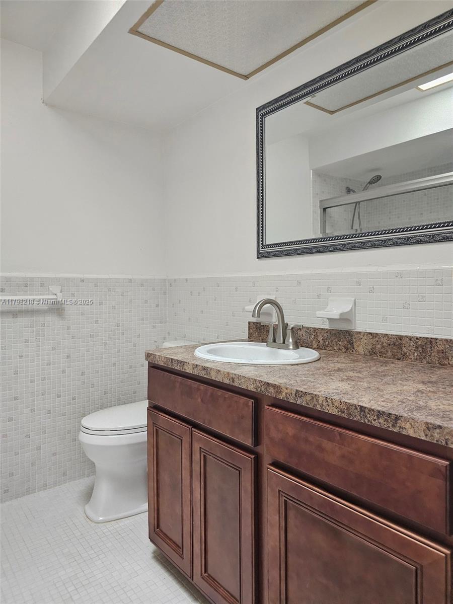 Picture of 2489 Country Club Dr # 102, Titusville, FL 32780