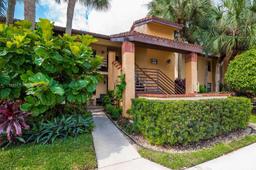 Picture of 6392 Aspen Glen Cir # 1, Boynton Beach, FL 33437