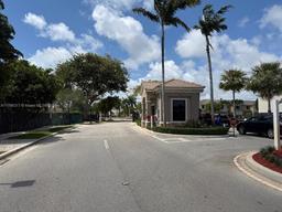 Picture of 424 NE 194Th Ter, Miami, FL 33179