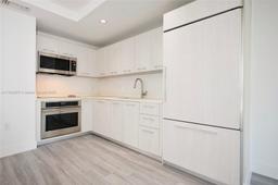 Picture of 45 SW 9Th St # 1504, Miami, FL 33130