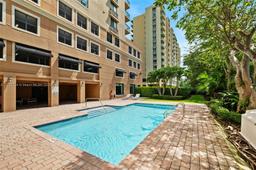 Picture of 3530 SW 22Nd St # 614, Miami, FL 33145