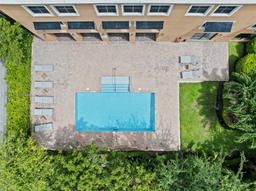 Picture of 3530 SW 22Nd St # 614, Miami, FL 33145