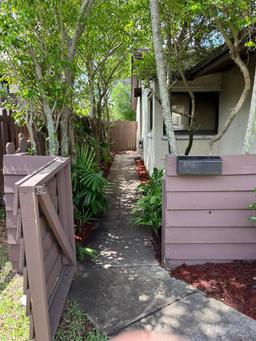 Picture of 10600 SW 71St Ln # 10600, Miami, FL 33173