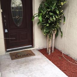 Picture of 10600 SW 71St Ln # 10600, Miami, FL 33173