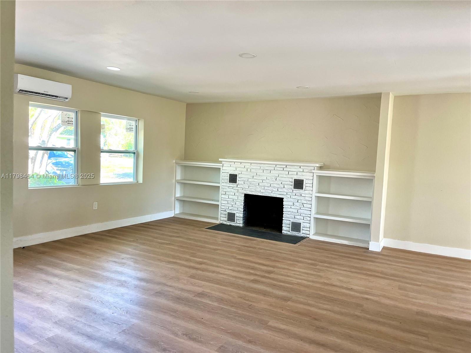 Picture of 1300 Waite Dr., Fort Myers, FL 33903