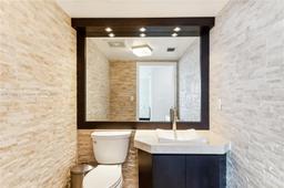 Picture of 16699 Collins Ave # 3602, Sunny Isles Beach, FL 33160