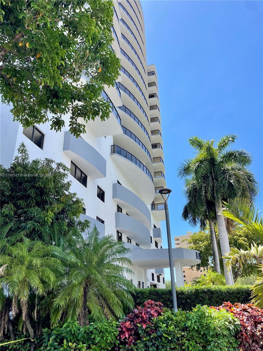 Picture of 2301 SW 27Th Ave # 802, Miami, FL 33145