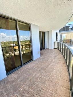 Picture of 2301 SW 27Th Ave # 802, Miami, FL 33145