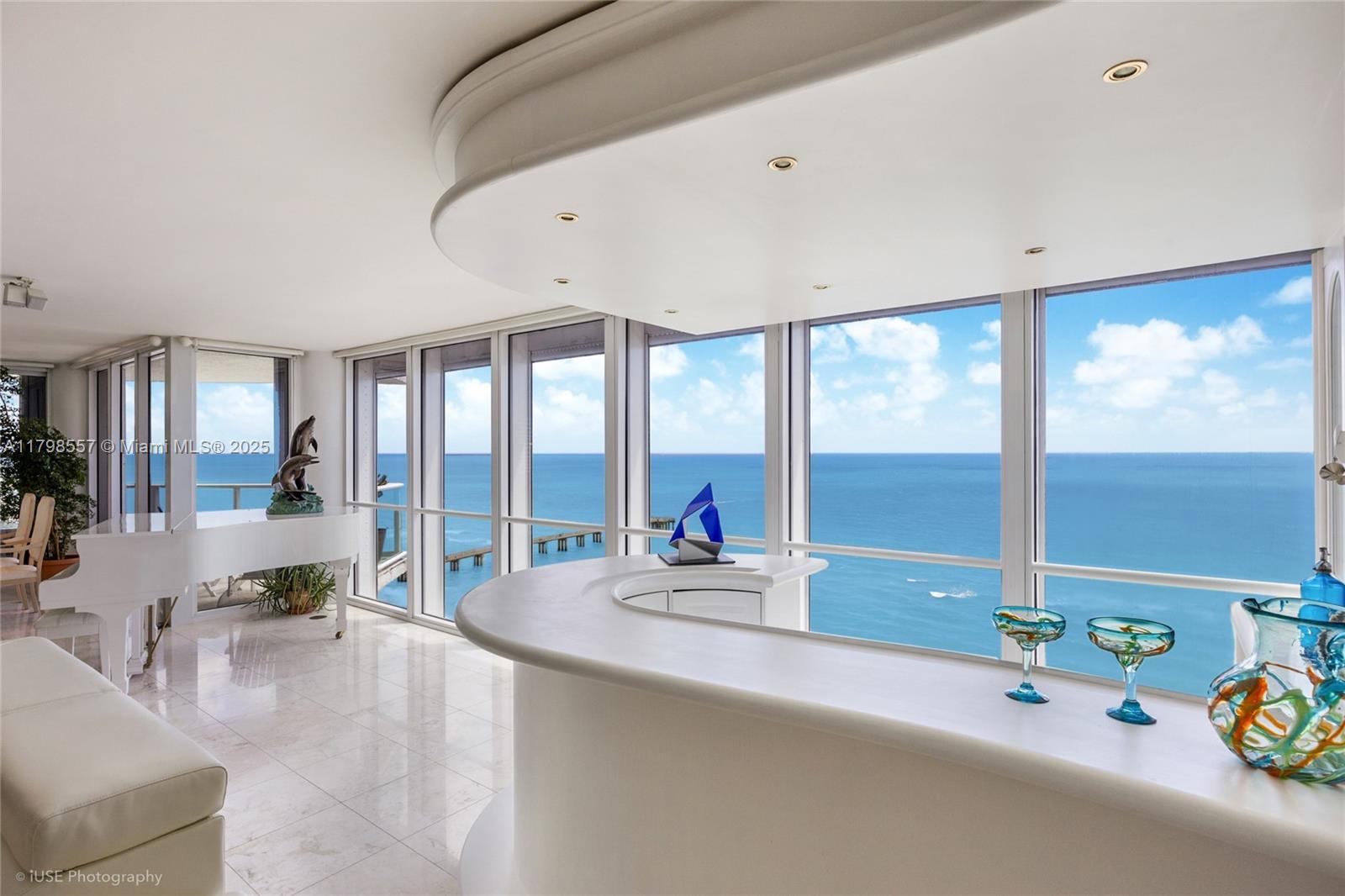 Picture of 16445 Collins Ave # 1426, Sunny Isles Beach, FL 33160