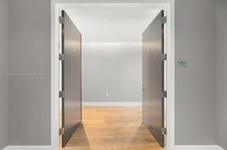 Picture of 3300 NE 188Th St # 217, Aventura, FL 33180