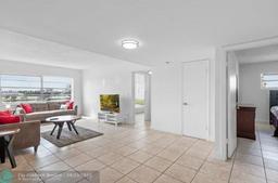 Picture of 1060 Crystal Lake Dr # 404, Deerfield Beach, FL 33064
