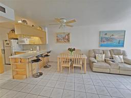 Picture of 2899 Collins Ave # 946, Miami Beach, FL 33140