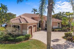 Picture of 8100 Muirhead Cir, Boynton Beach, FL 33472