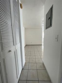 Picture of 441 Collins Ave # 24, Miami Beach, FL 33139