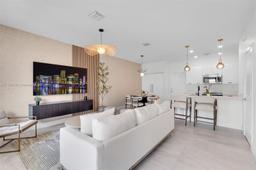 Picture of 4233 NW 83Rd Path, Doral, FL 33166