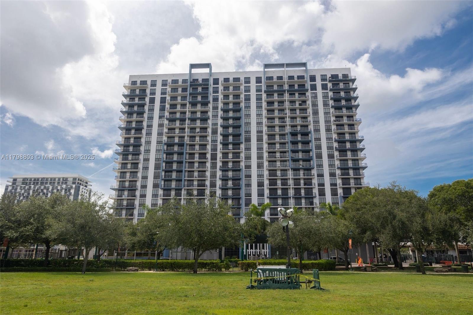 Picture of 5350 NW 84Th Ave # 705, Doral, FL 33166