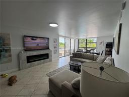 Picture of 20355 NE 34Th Ct # 428, Aventura, FL 33180