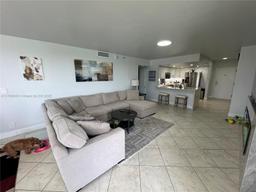 Picture of 20355 NE 34Th Ct # 428, Aventura, FL 33180