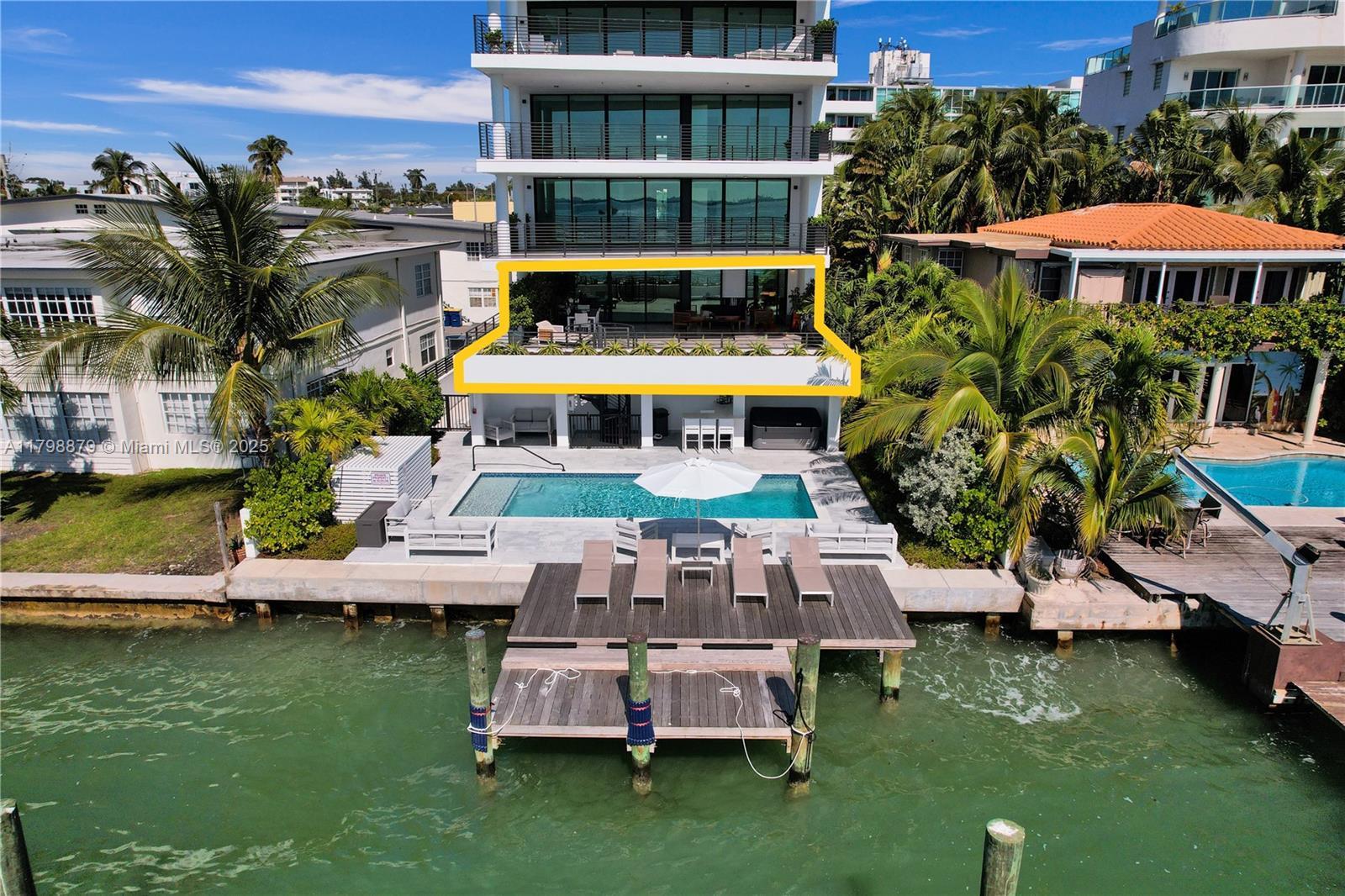 Picture of 1930 Bay Dr # 1, Miami Beach, FL 33141