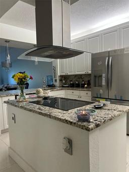 Picture of 10710 NW 66Th St # 106, Doral, FL 33178