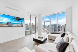 Picture of 851 NE 1St Ave # 4011, Miami, FL 33132