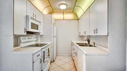 Picture of 3087 S Newport S # 3087, Deerfield Beach, FL 33442