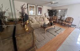 Picture of 92 Saxony B # B, Delray Beach, FL 33446