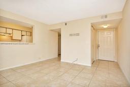 Picture of 815 W Boynton Beach Blvd # 103, Boynton Beach, FL 33426