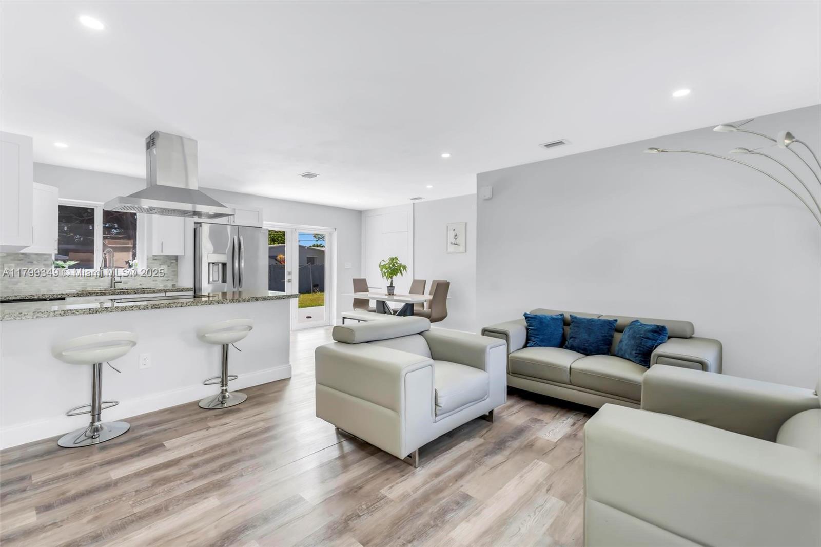 Picture of 330 N 70Th Ave, Hollywood, FL 33024