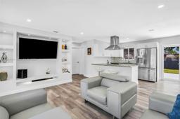 Picture of 330 N 70Th Ave, Hollywood, FL 33024
