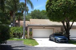 Picture of 11210 Applegate Cir # 11210, Boynton Beach, FL 33437