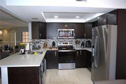 Picture of 11210 Applegate Cir # 11210, Boynton Beach, FL 33437
