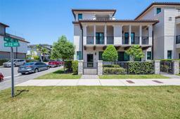 Picture of 4889 NW 83Rd Path, Doral, FL 33166