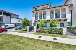 Picture of 4889 NW 83Rd Path, Doral, FL 33166
